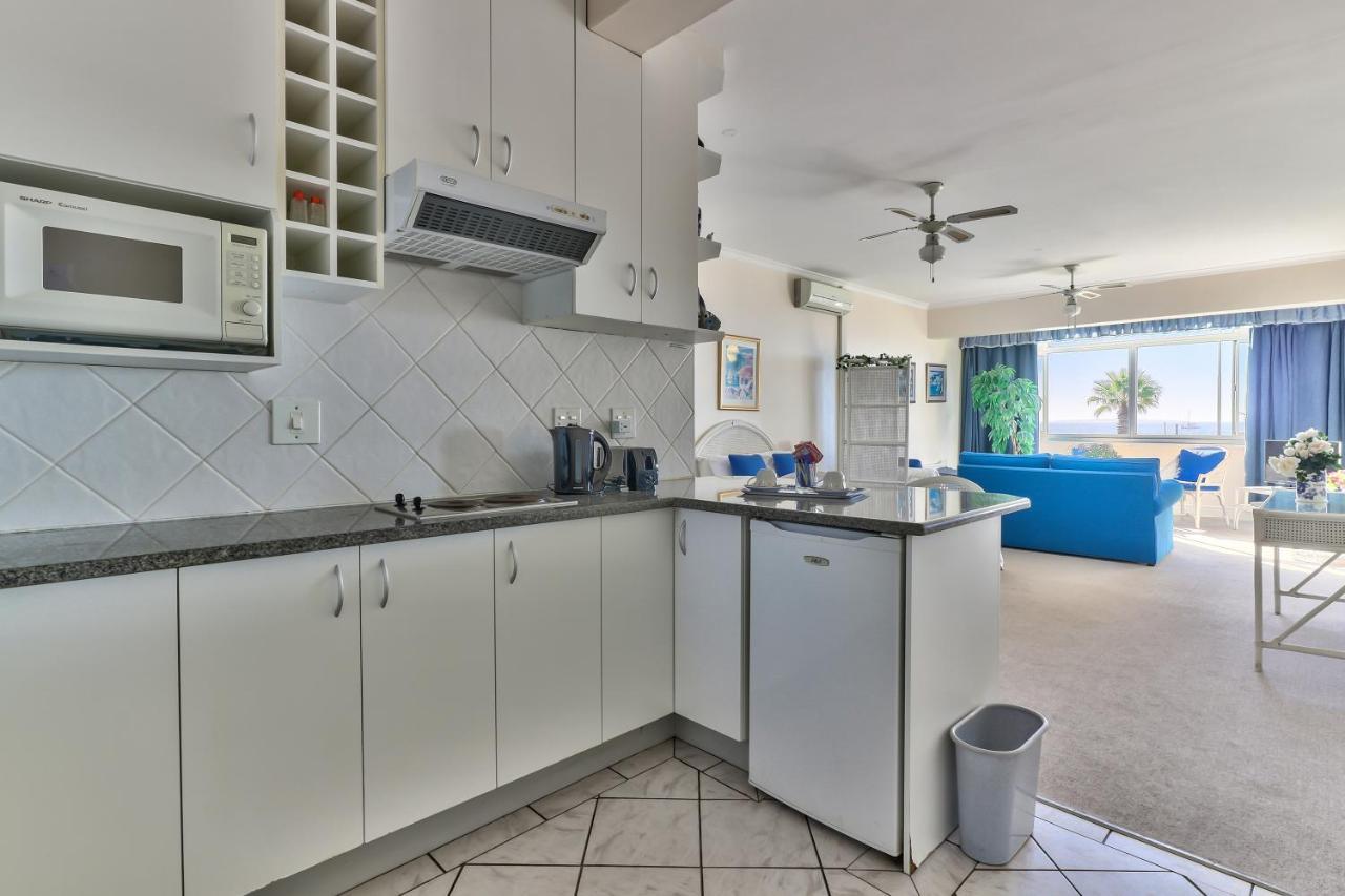 Apartment 3 Sandringham Sea Facing Ground-floor Cape Town