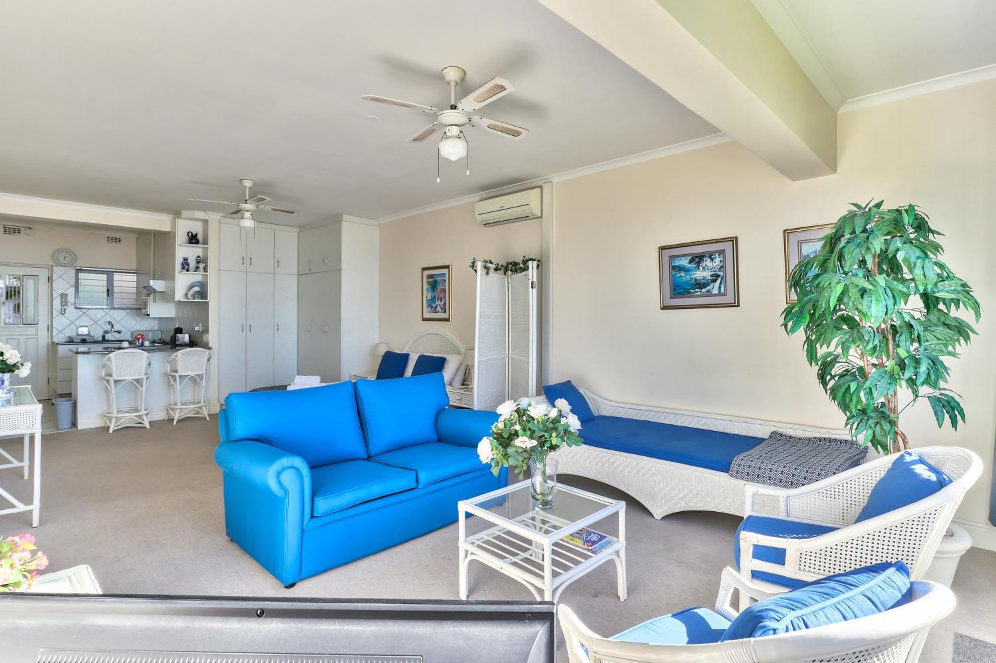 Apartment 3 Sandringham Sea Facing Ground-floor Cape Town